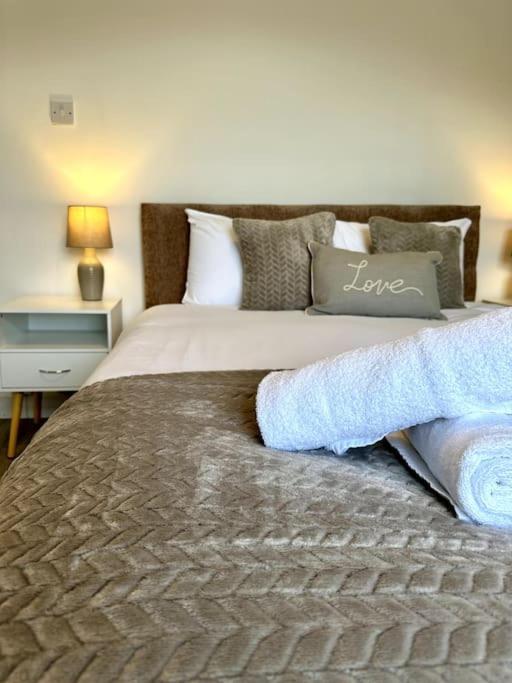 Holiday home 2 Bedroom Centre House - Pet Friendly - Free Parking Cardiff