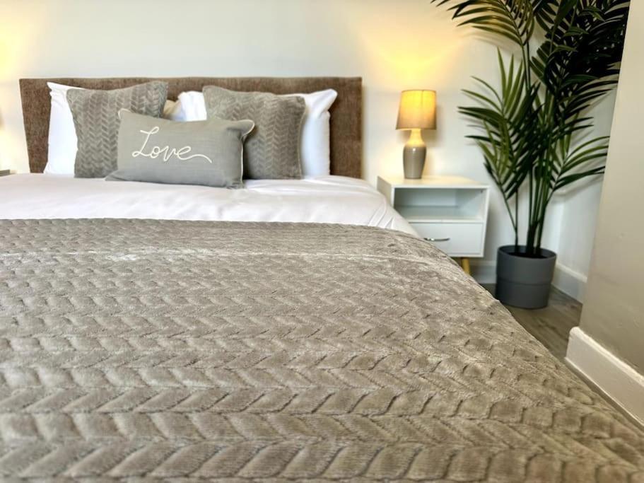 2 Bedroom Centre House - Pet Friendly - Free Parking Casa vacanze Cardiff